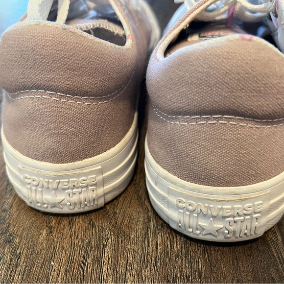 Like new Converse All Stars - Picture 5 of 7